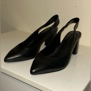 Banana Republic BLOCK-HEEL SLINGBACK PUMP US 8 BLACK Excellent